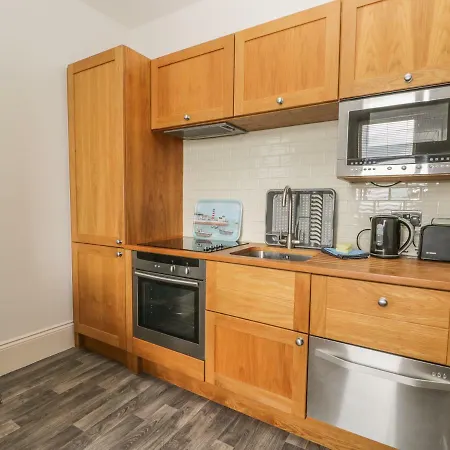 17 Apartman *